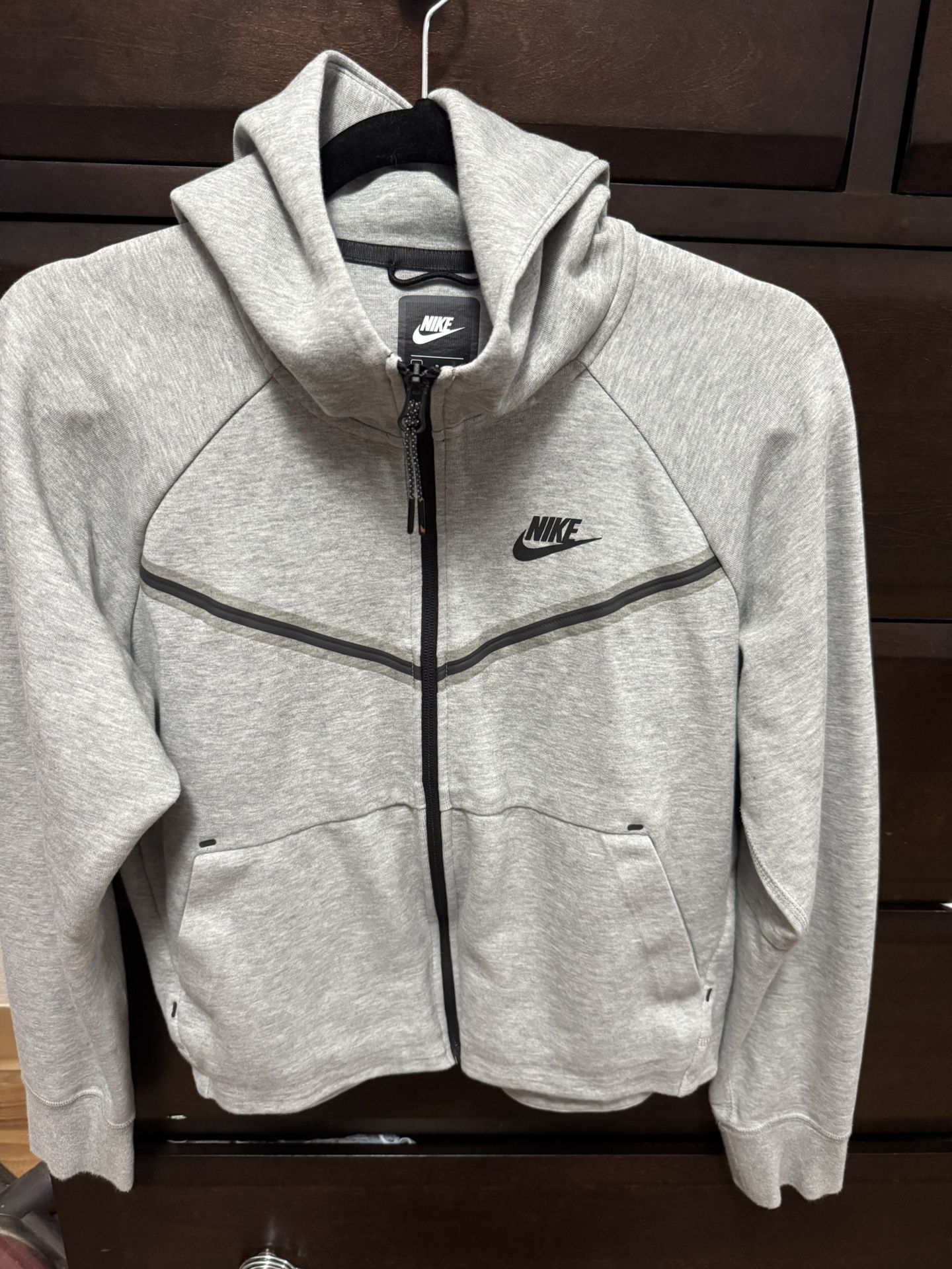 Small Nike Tech Fleece