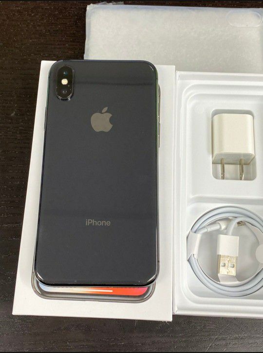 iPhone X 64GB Unlocked like new / 1 month warranty  / It's a store Buy with Confidence 