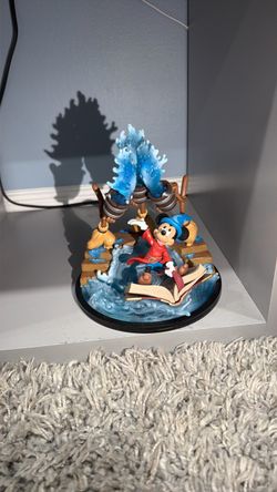 Disney Fantasia Sorcerer Mickey Mouse Fig