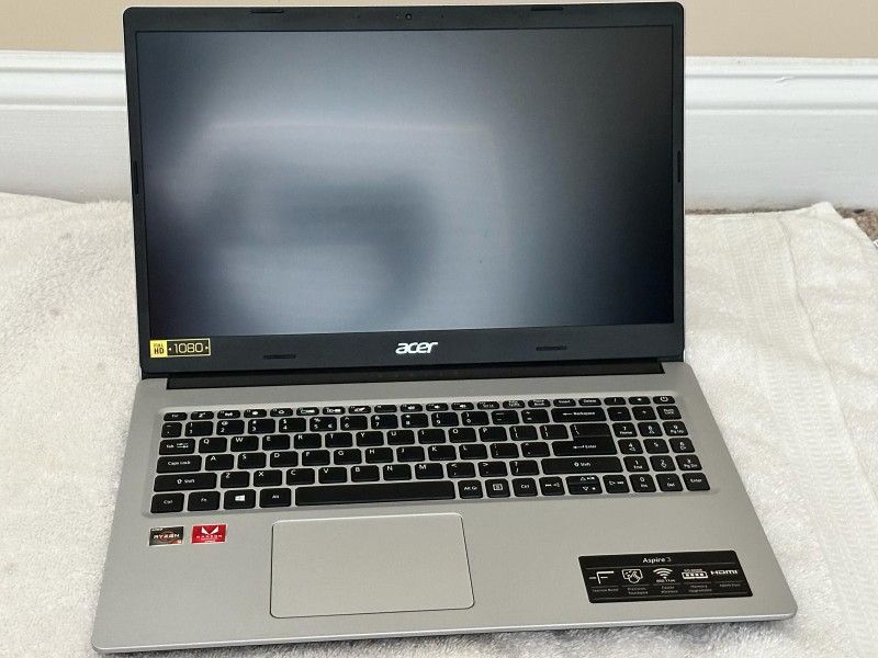 Acer Laptop - Aspire 3