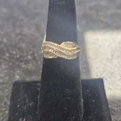 10kt YG Moissanite Ring. (C-5) SIZE 5. ASK FOR RYAN. #4(contact info removed)-01