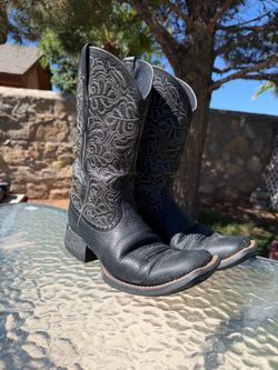 Ariat boots women’s side 8-8.5
