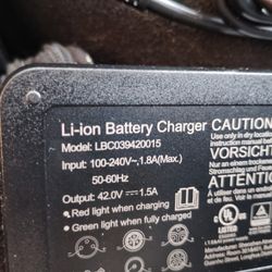 Li-Ion Battery Charger