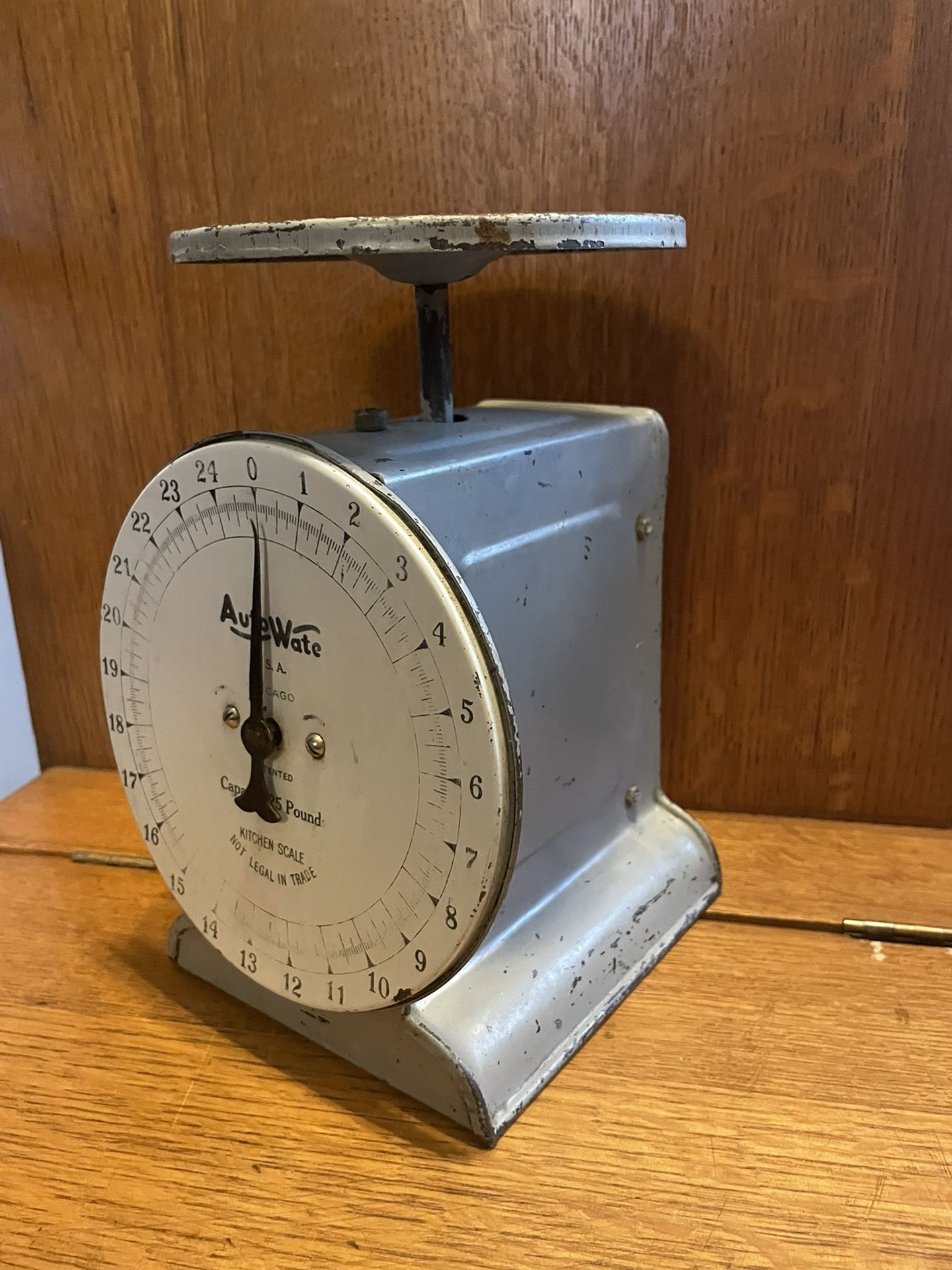 Antique Kitchen Scale By Auto Wate