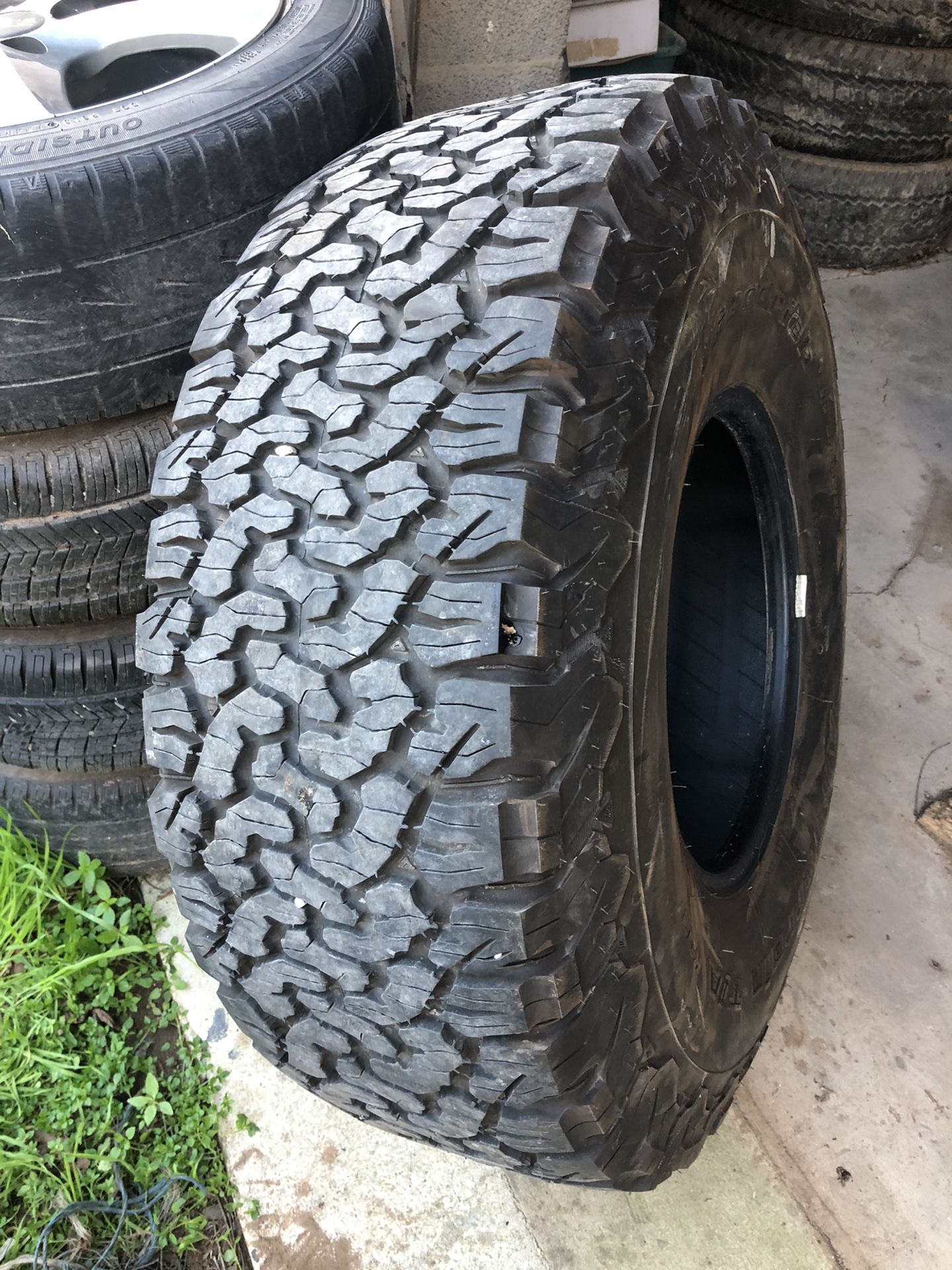 35/12.5/15 BFG Tires
