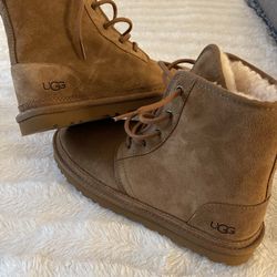 New Men’s ugg boots size 7, also fits woman’s size 8.5, no box