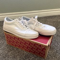  VANS