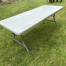 6 Ft Long Tables 
