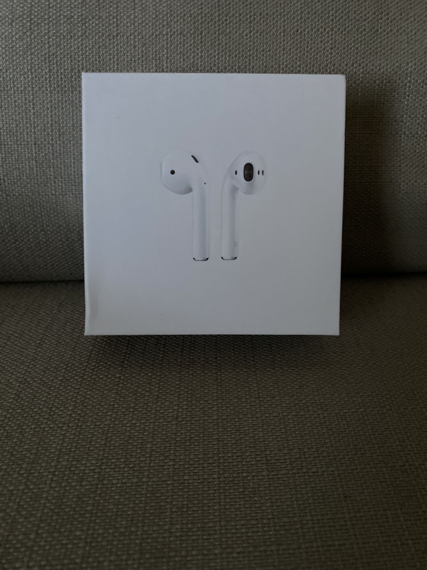 AirPods Gen 2