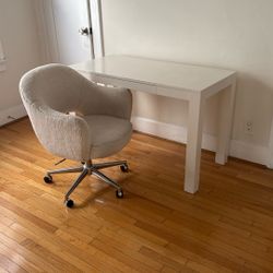 Working Desk With Chair