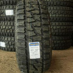 LT 33 1250 17 Maxtrek Fortis RT Tires Set 
