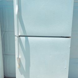 Magic Chef Refrigerator 