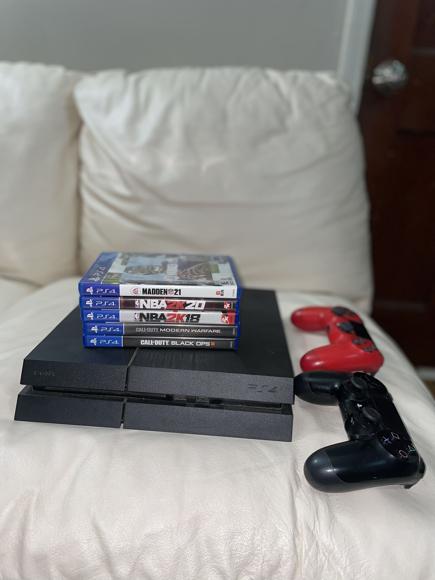Ps4 and Games Bundle