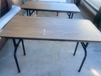 2 Heavy duty fold table