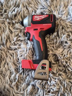 Milwaukee M18 1/4" Hex impact driver