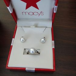 Pearl Earrings And Ring Set