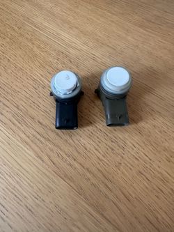Tesla Parking Sensors PAIR OEM 1127503-08-C Valeo — Used (2)