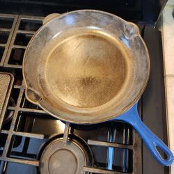 Le Creuset Cousances #26 Skillet