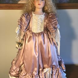 Queen Guinevere Of Camelot Doll