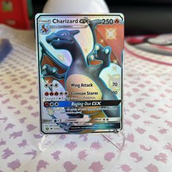 Charizard GX - Hidden Fates