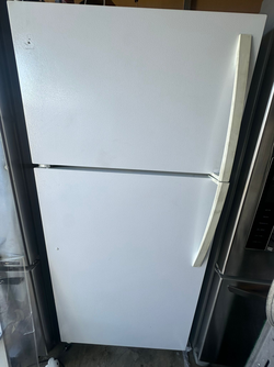 White Top Mount Refrigerator - SpillProof Shelves