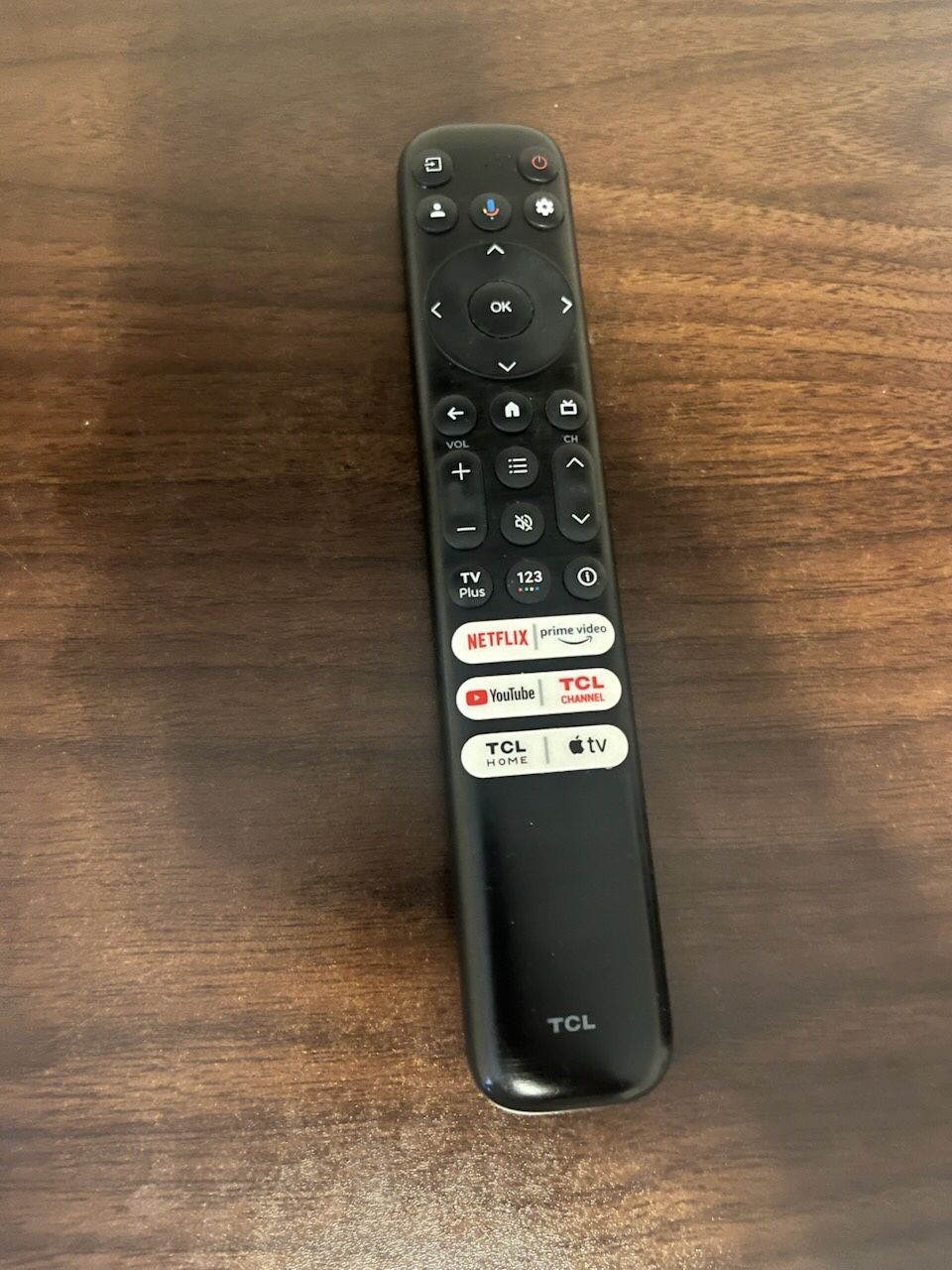 TCL Tv 45’inch Brand New With A Tv Mount