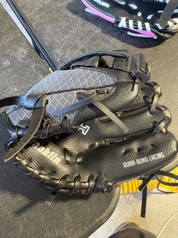 New T ball glove