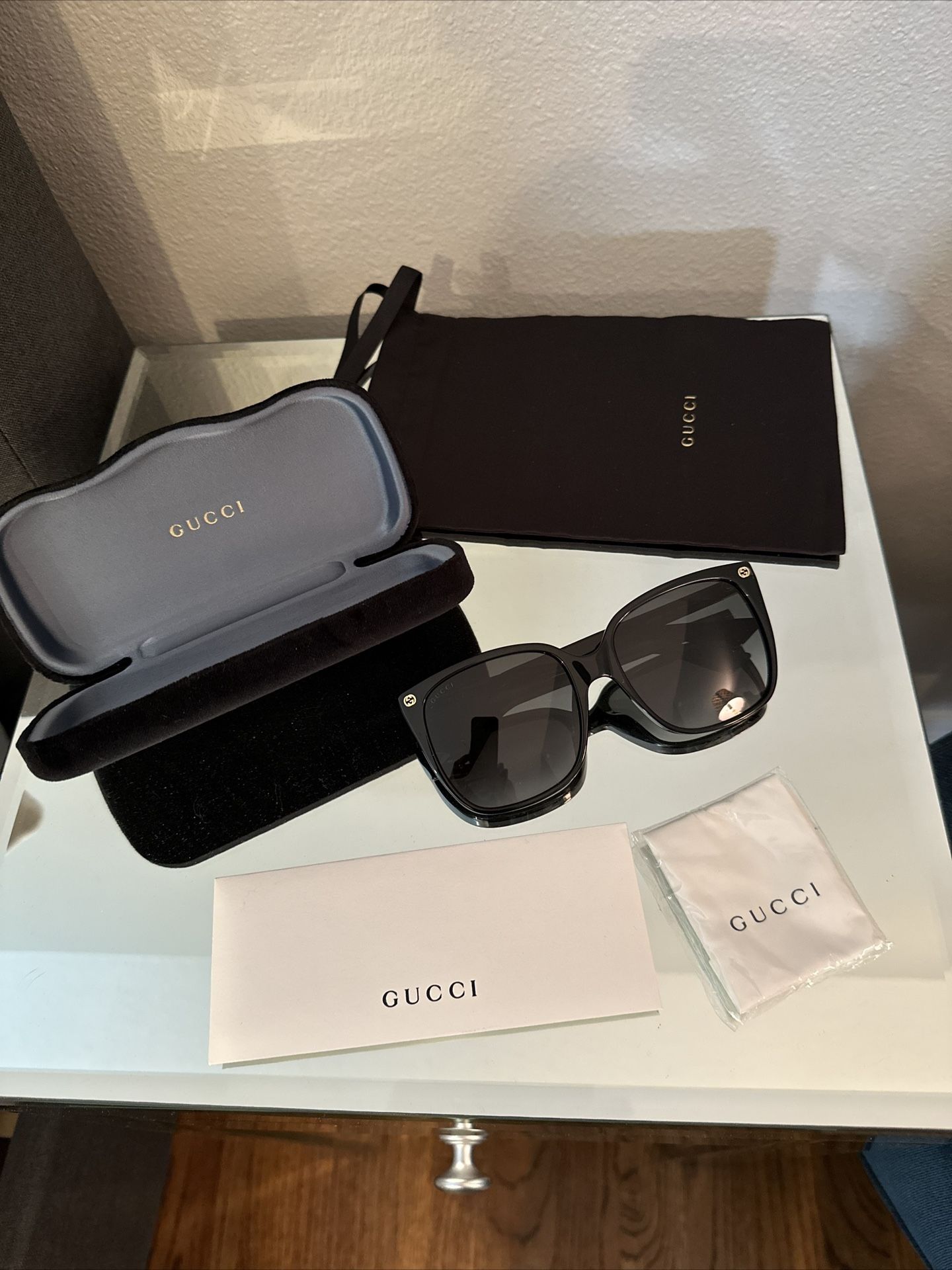 Gucci Sensual Romantic Sunglasses