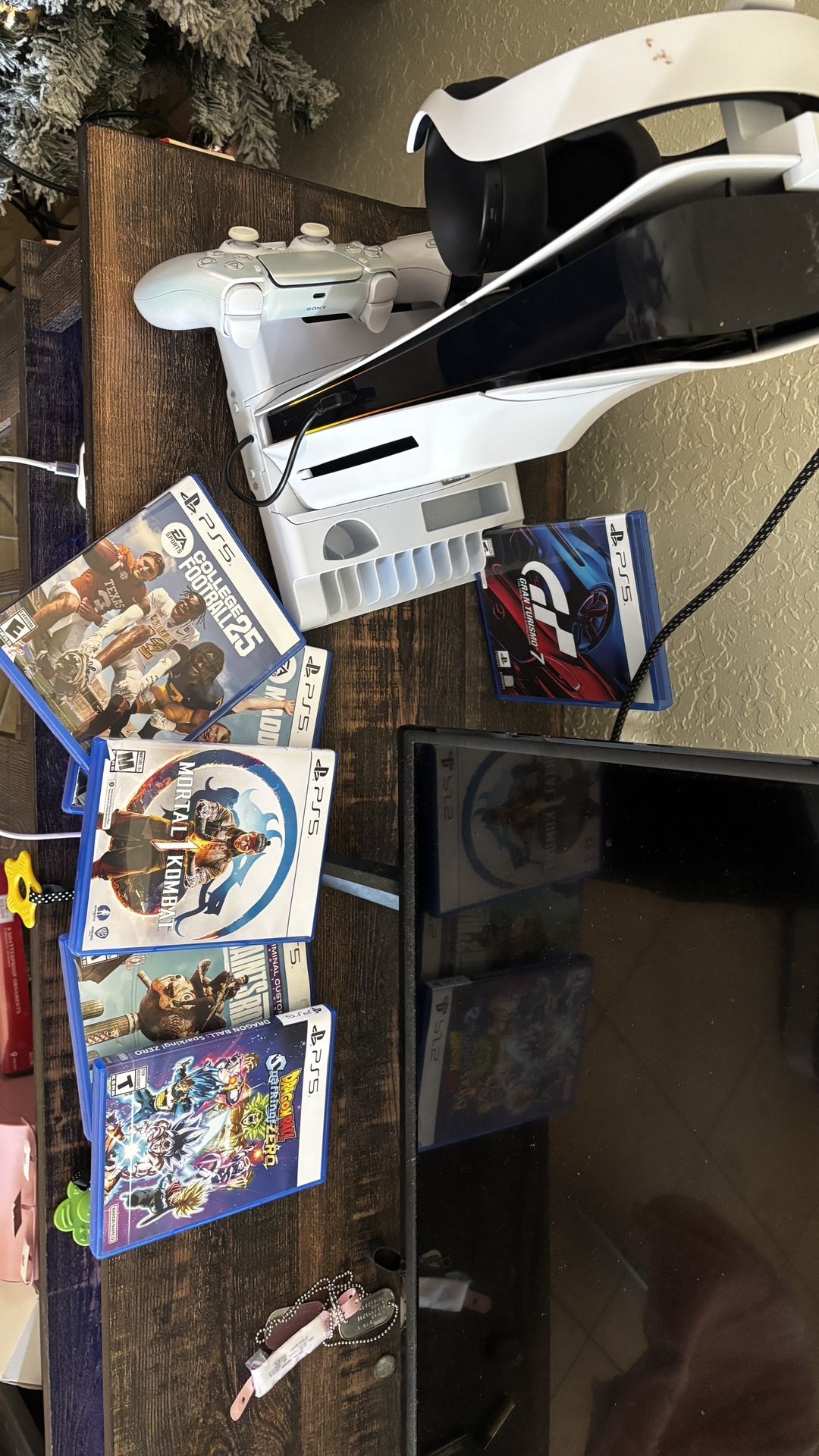 2tb Playstation 5 + extras