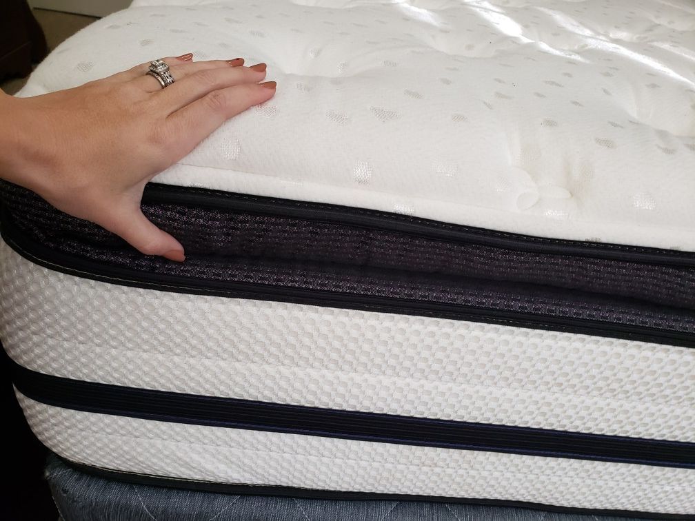 Hampton and rhodes pillow cheap top