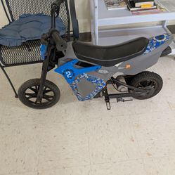 Pulse em 1000 motorbike