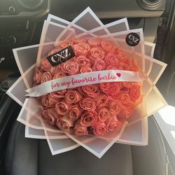 Ramo De Rosas Buchon Barbie Bouquet 