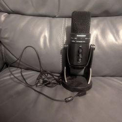 Samson Track Pro Microphone Podcast 