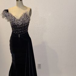 Custom Event DRESS