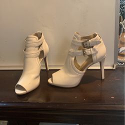 Michael Kors Size 8 