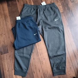 Size XXL Nike Men's Club Fleece Joggers
