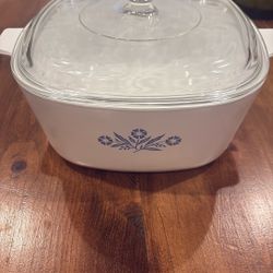 Corning Ware 2 1/2 Quart With Lid