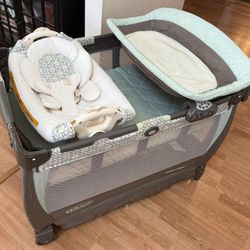Graco Pack N Play Set