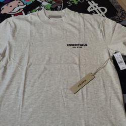 Essential Tee 