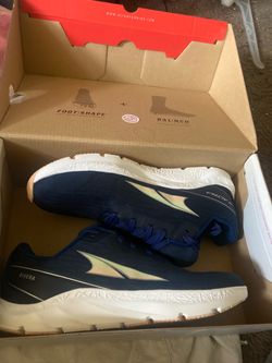Women’s shoes