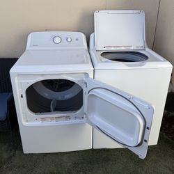 Washer And Dryer Set GE Hotpoint High Efficiency Both Works Perfect