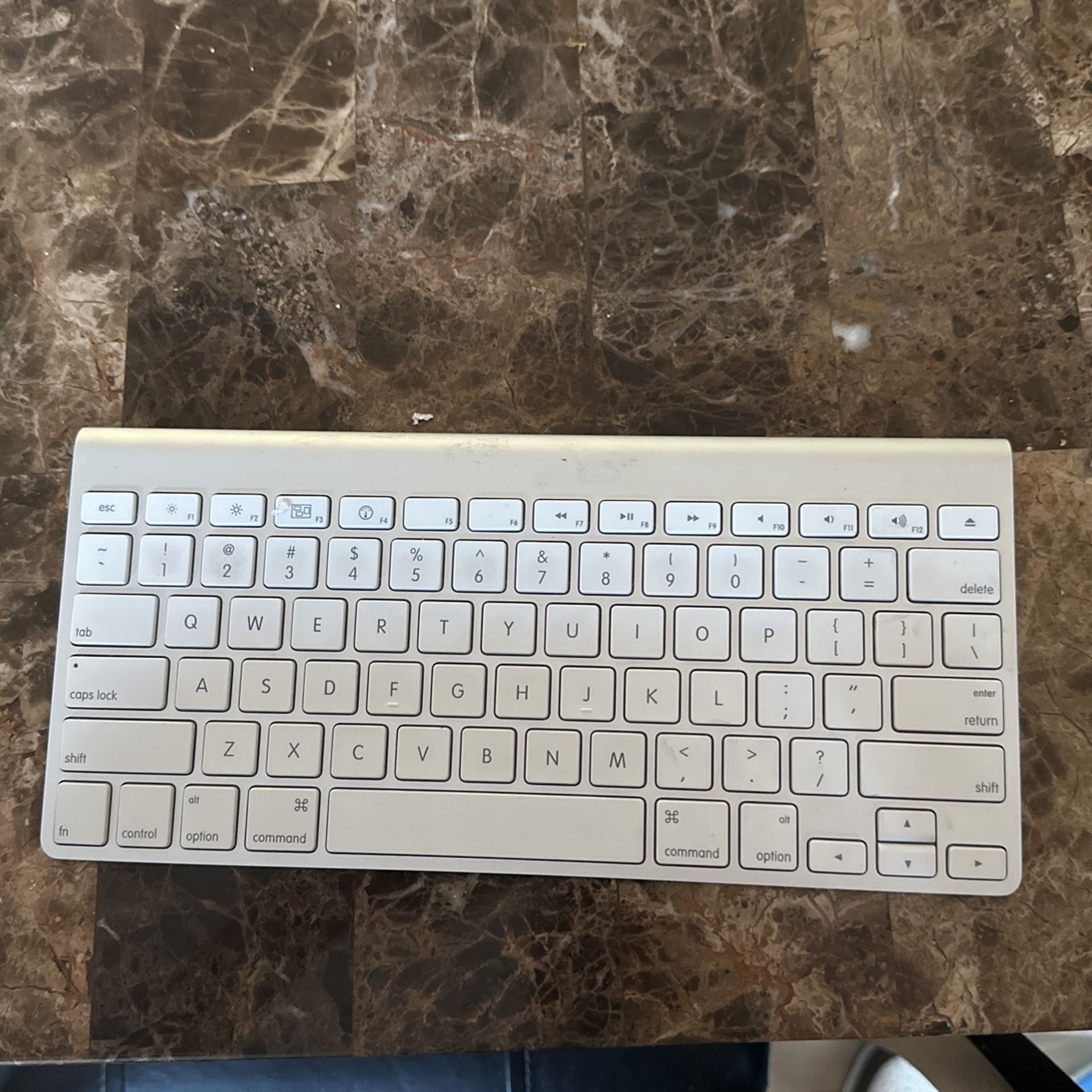 Apple Wireless Keyboard