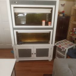 Very Sturdy Homemade Fish Tank Stand . Holds 2.    40 Gallon Tanks Everything Comes With It
