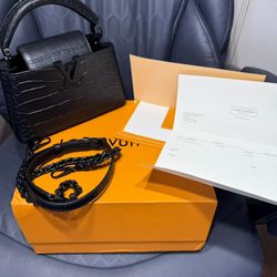 Louis Vuitton Capucines MM
