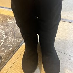 Boots For Woman Size 7.5