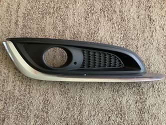 2014-2017 Buick Regal Front Right Fog Light Bezel Cover With Chrome Trim Fit