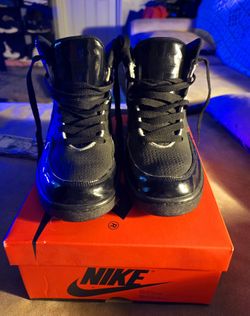 Nike First Flight Grade school 