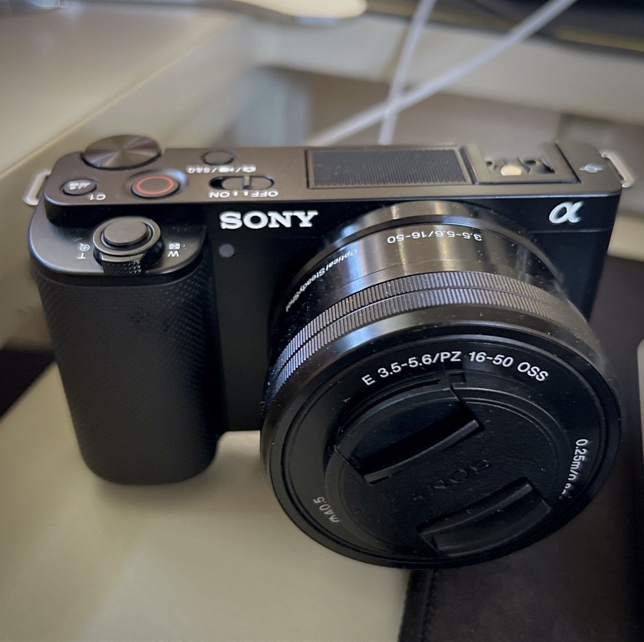 Sony ZV E10