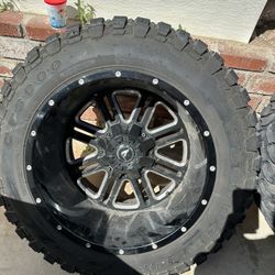 35x13.50r20