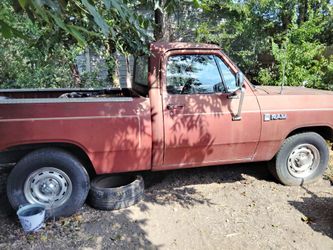 1985 Dodge Pickup
